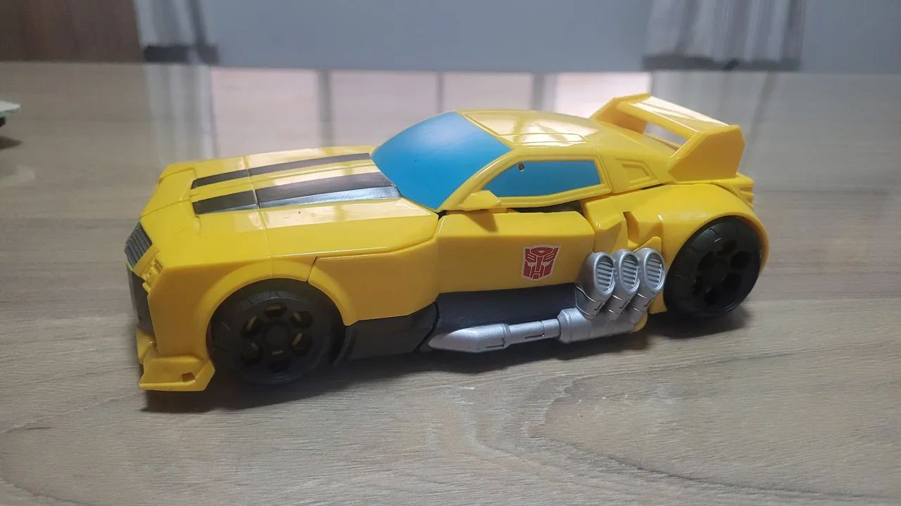 Transformers Generations Cyber Commander Series Bumblebee (Usado) - Foto 2