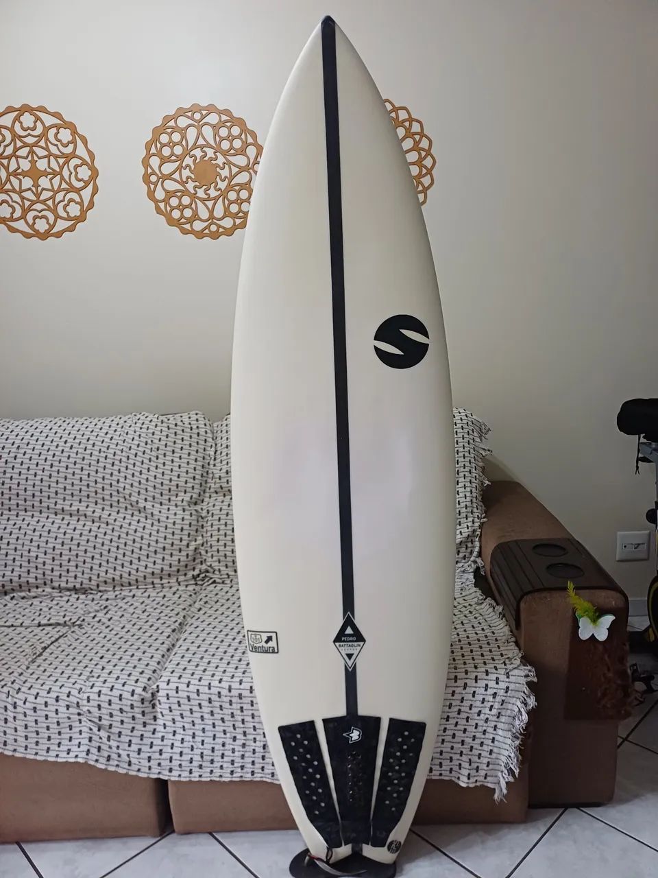 Prancha de surf ( 6 pés - 33,25litros)<br>Tano 6" - 33,25litros <br>Prancha muito conservada.