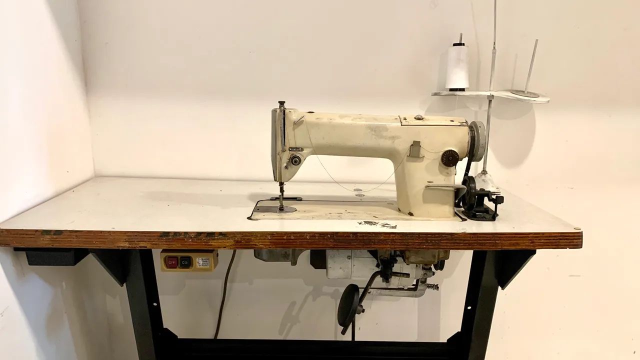 Excelente máquina reta industrial 