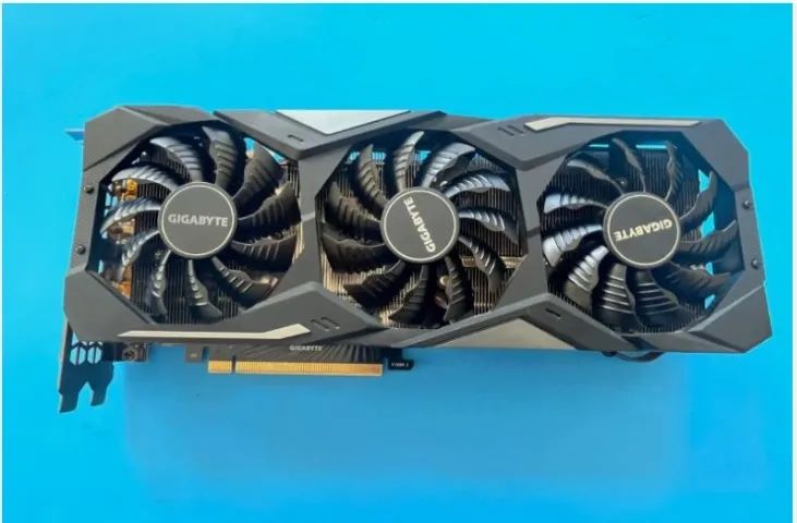 RTX 2080 Super 中古品 Rtx 2080 Super triple fan - Placas de Vídeo - Pina, Recife
