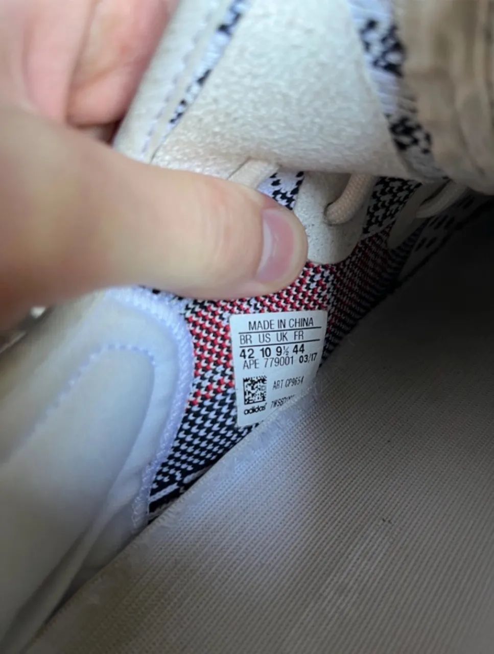 Yeezy Boost 350 v2 Zebra - Foto 2