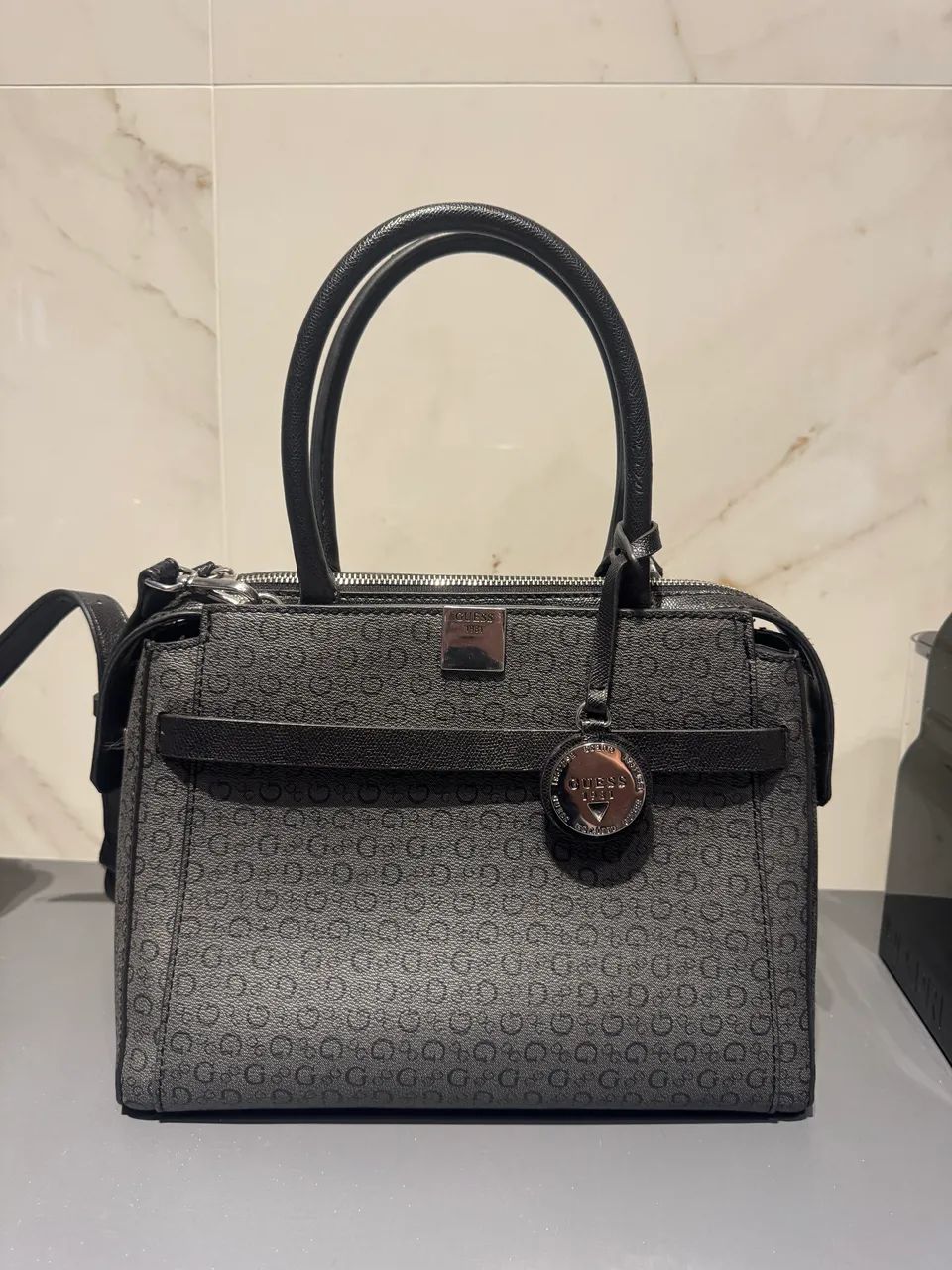Bolsa Guess cinza média