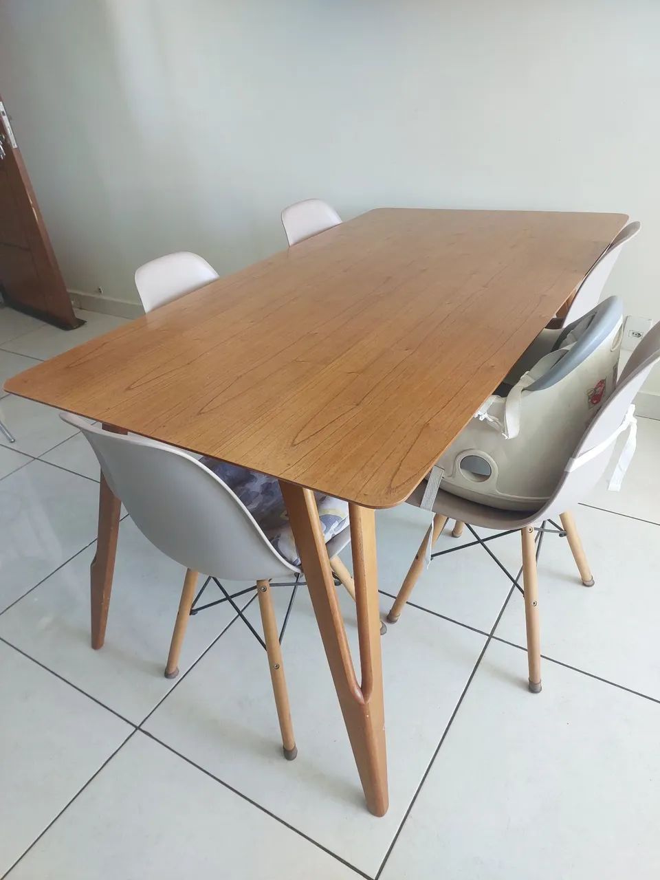 Mesa de jantar 6 pessoas