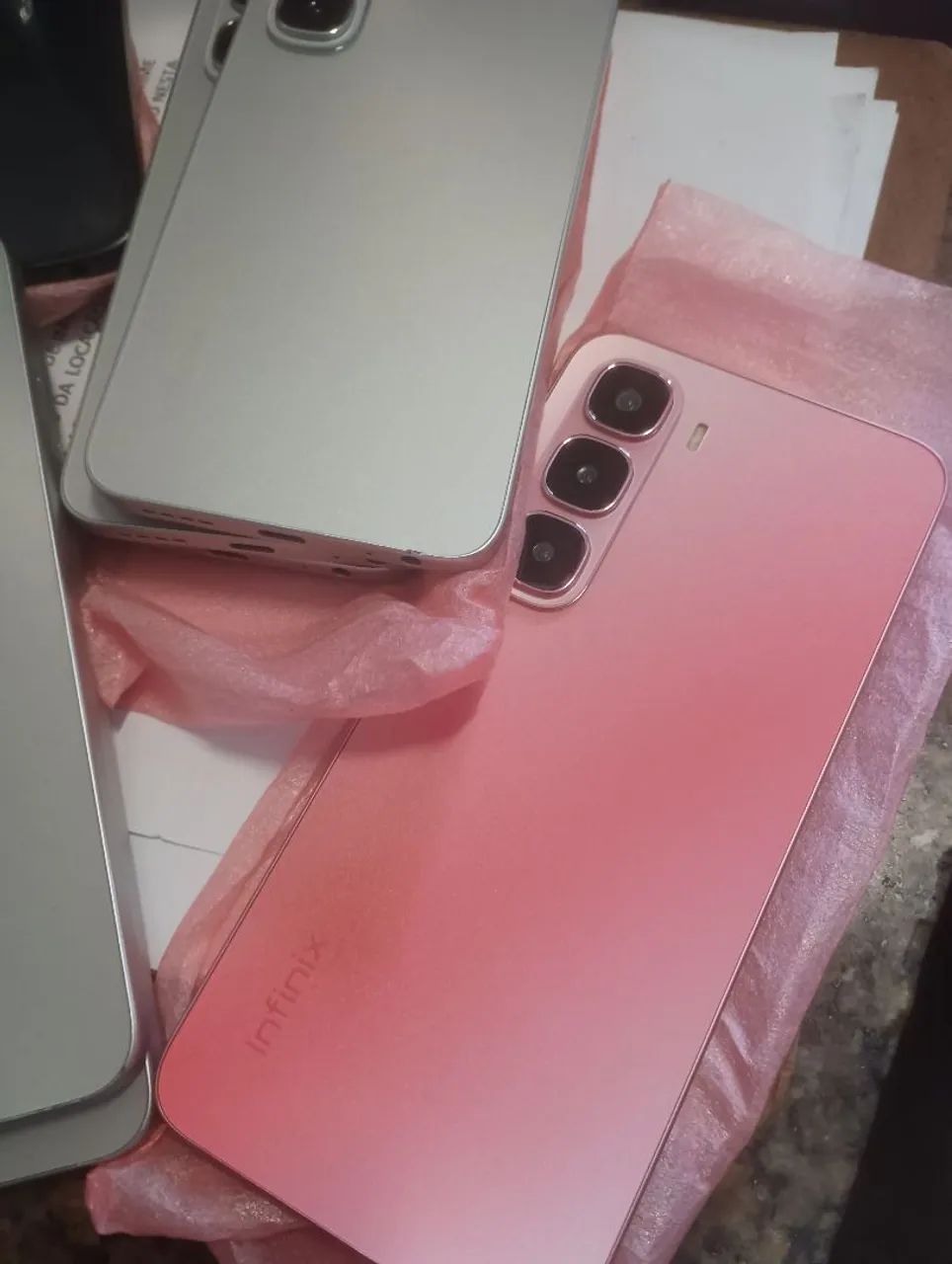 Carcaça celular novo para decoração  - Foto 5