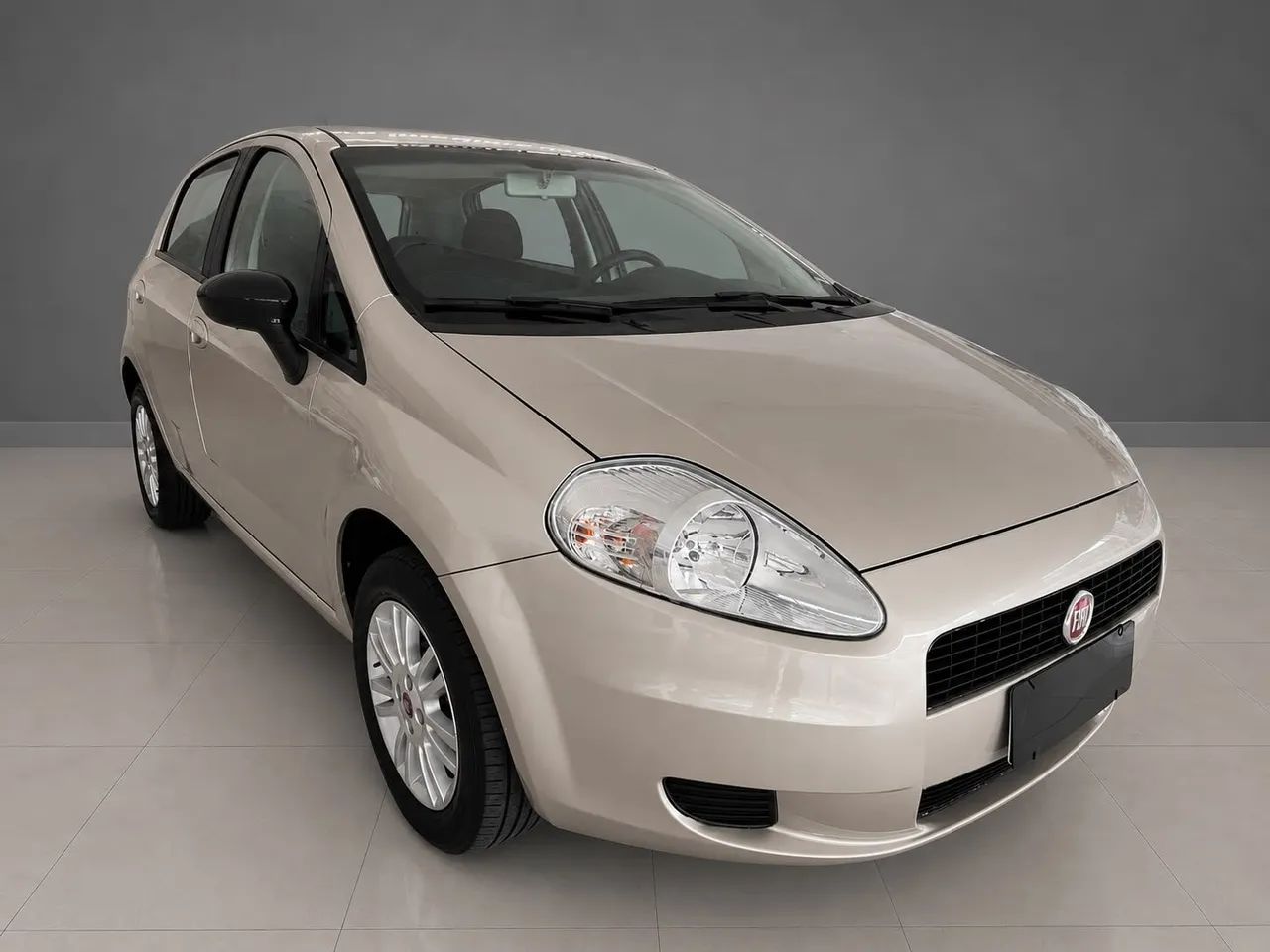 Fiat Punto Attractive 1.4 Fire Flex 8V 5P 2011 - Foto 3