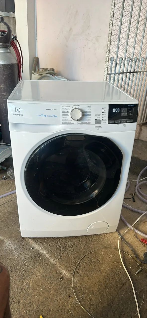 Lava e seca Eletrolux 11kg 