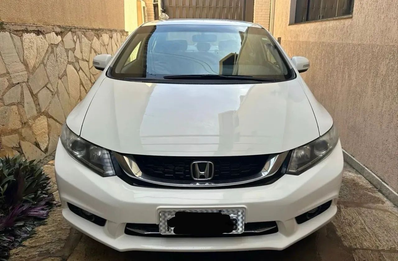 Honda Civic Civic Sedan LXR 2.0 Flexone 16V Aut. 4p 2015