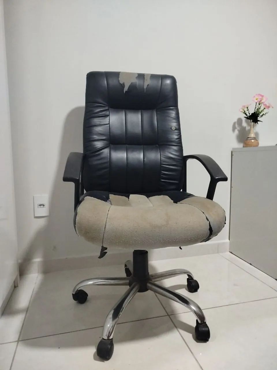 Cadeira giratória escritório  - Foto 2