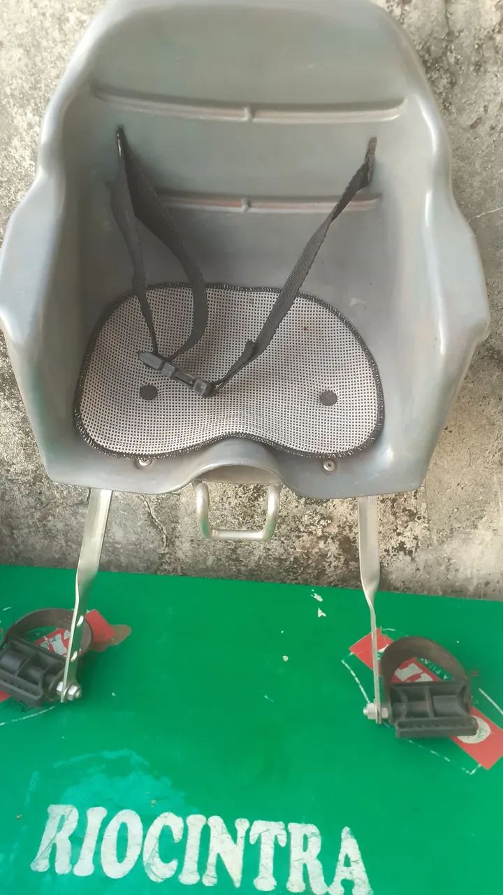 Cadeirinha oferta só 99.00 de criança p/bicicleta 