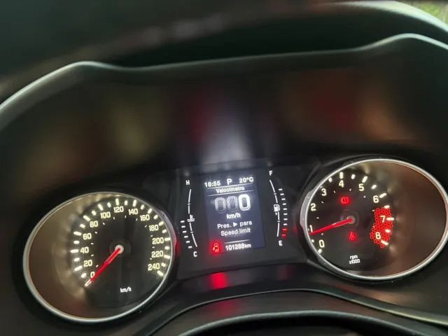 Fiat Toro Freedom 1.8 16V Flex Aut., foto 12 de 12