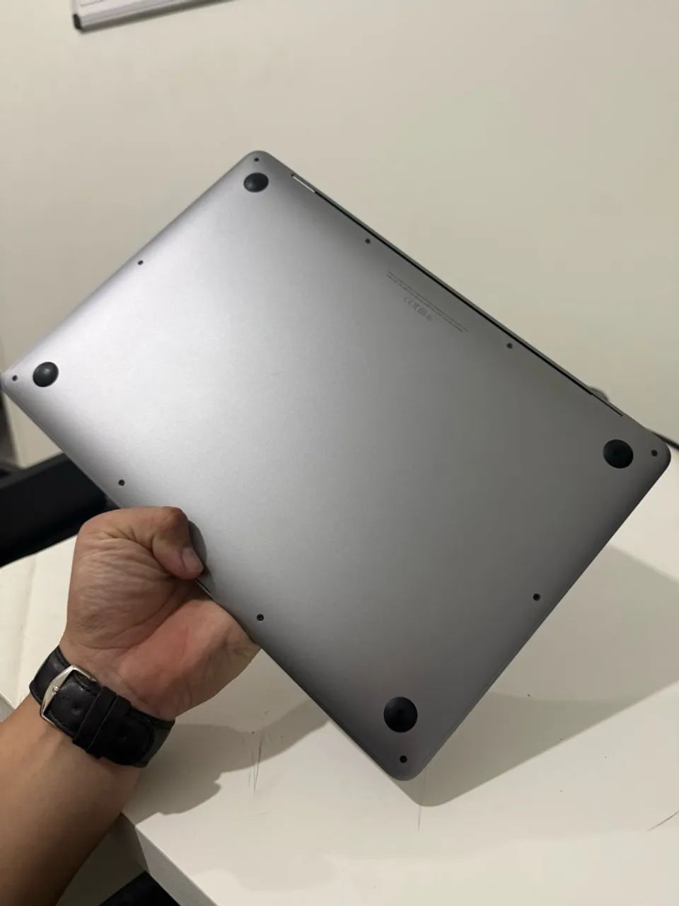 MacBook Air M1 2020 8GB - Excelente Estado - Foto 2