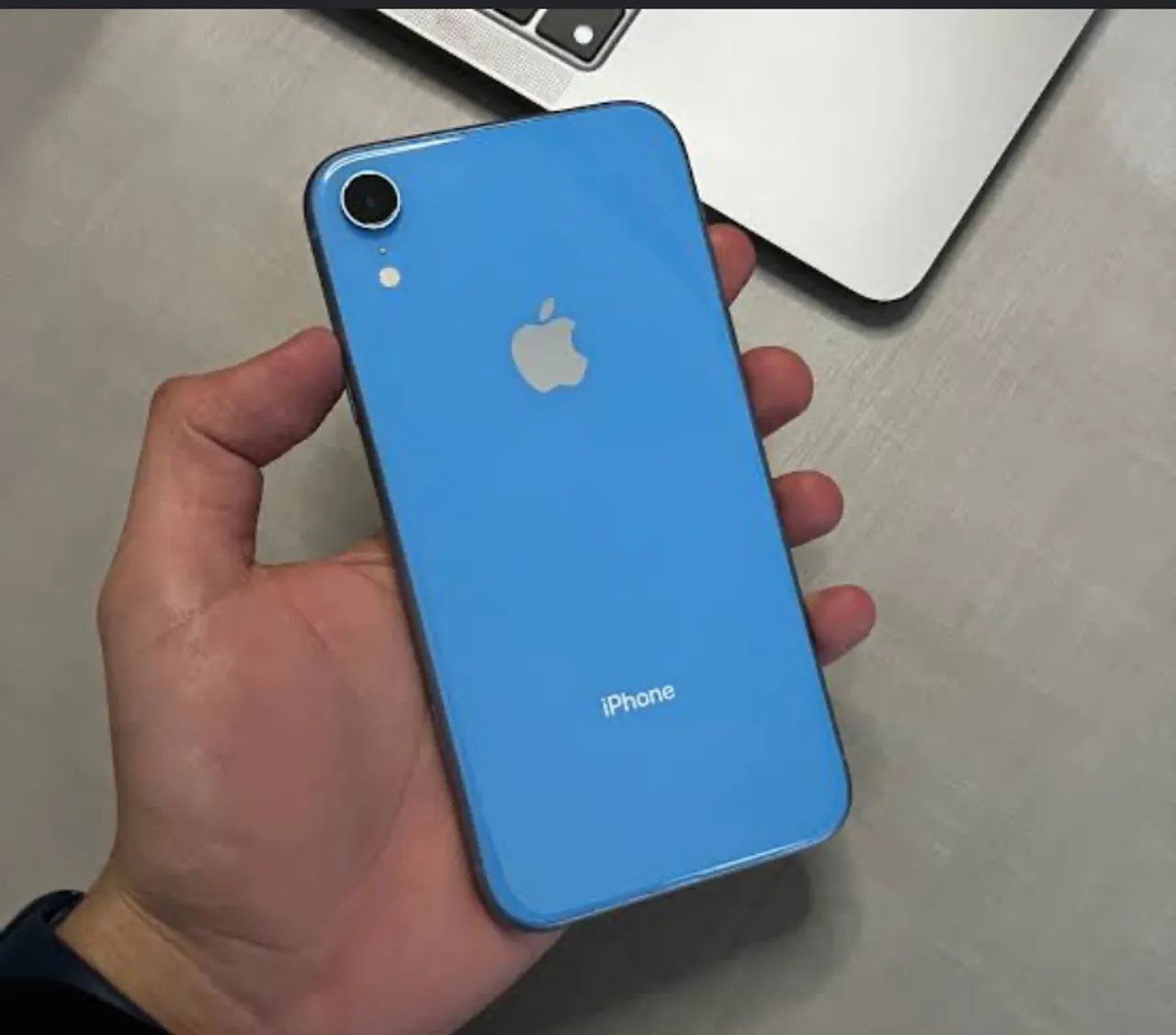 iPhone XR