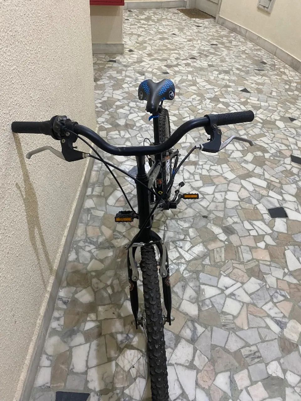 Bicicleta Caloi aro 22 Hotweels  - Foto 2