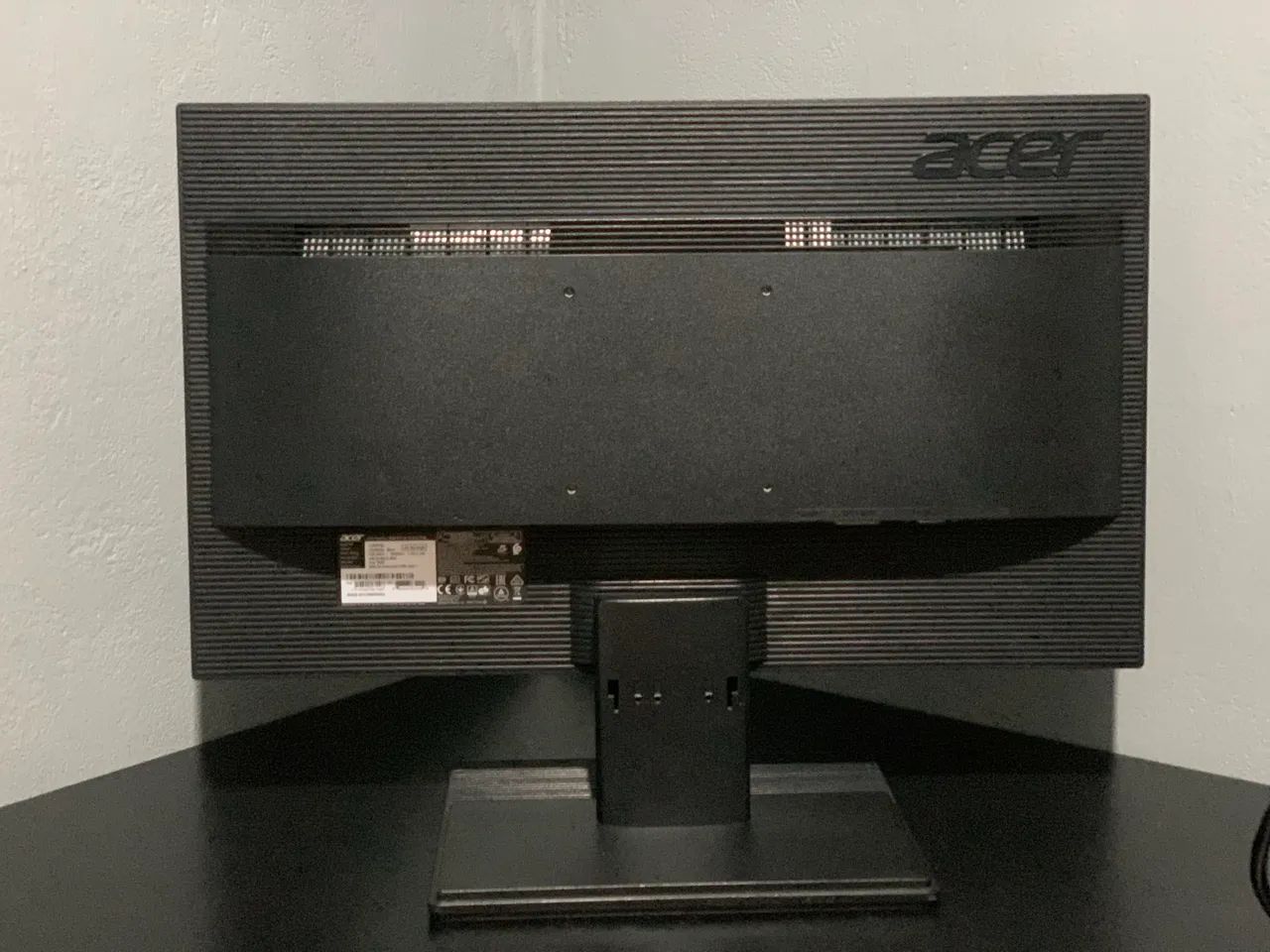Monitor Acer V226HQL - Foto 2