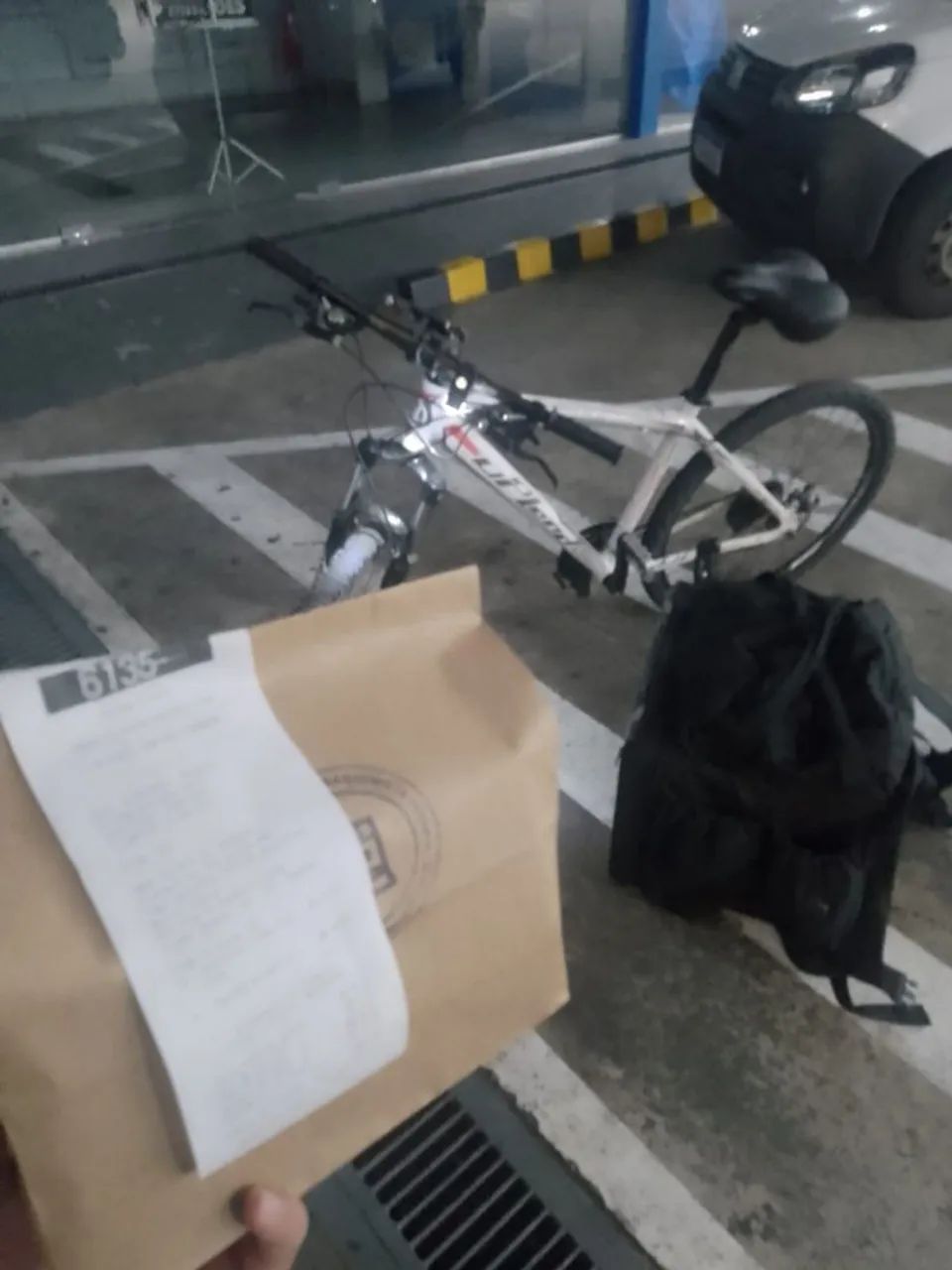 Bicicleta bom para trabalhar de entrega 