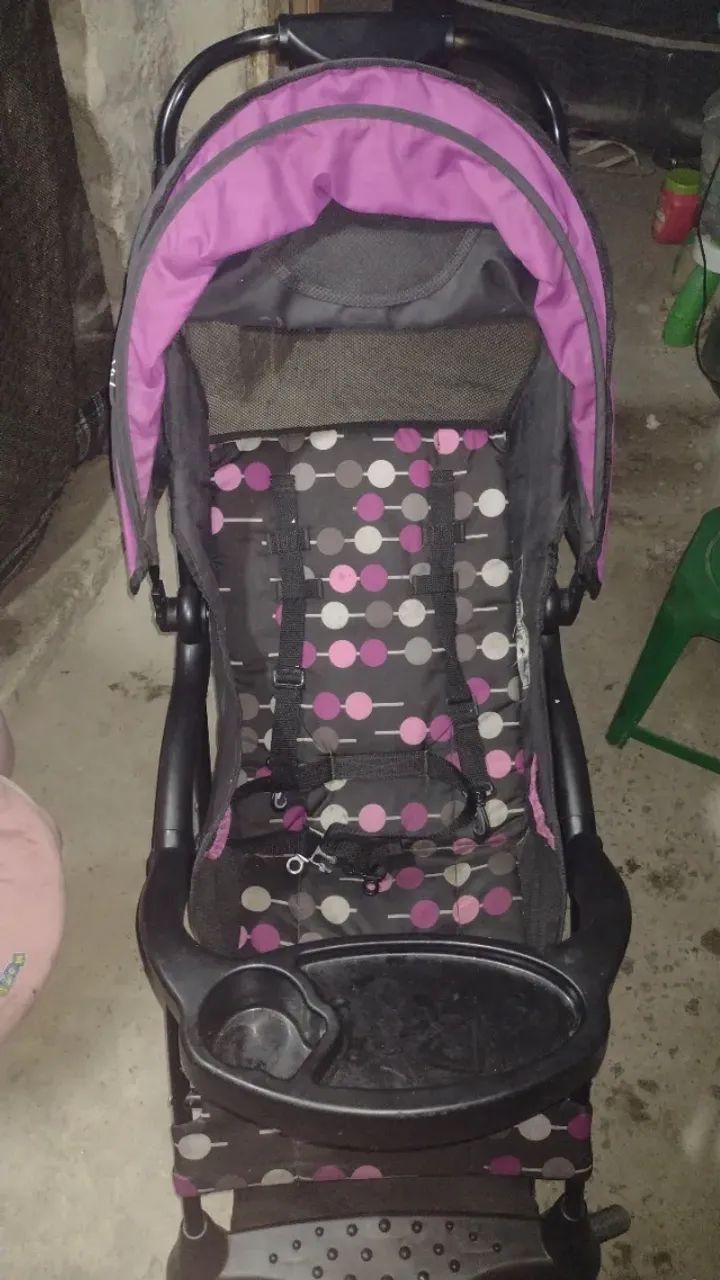 Carrinho de bebe menina  - Foto 2