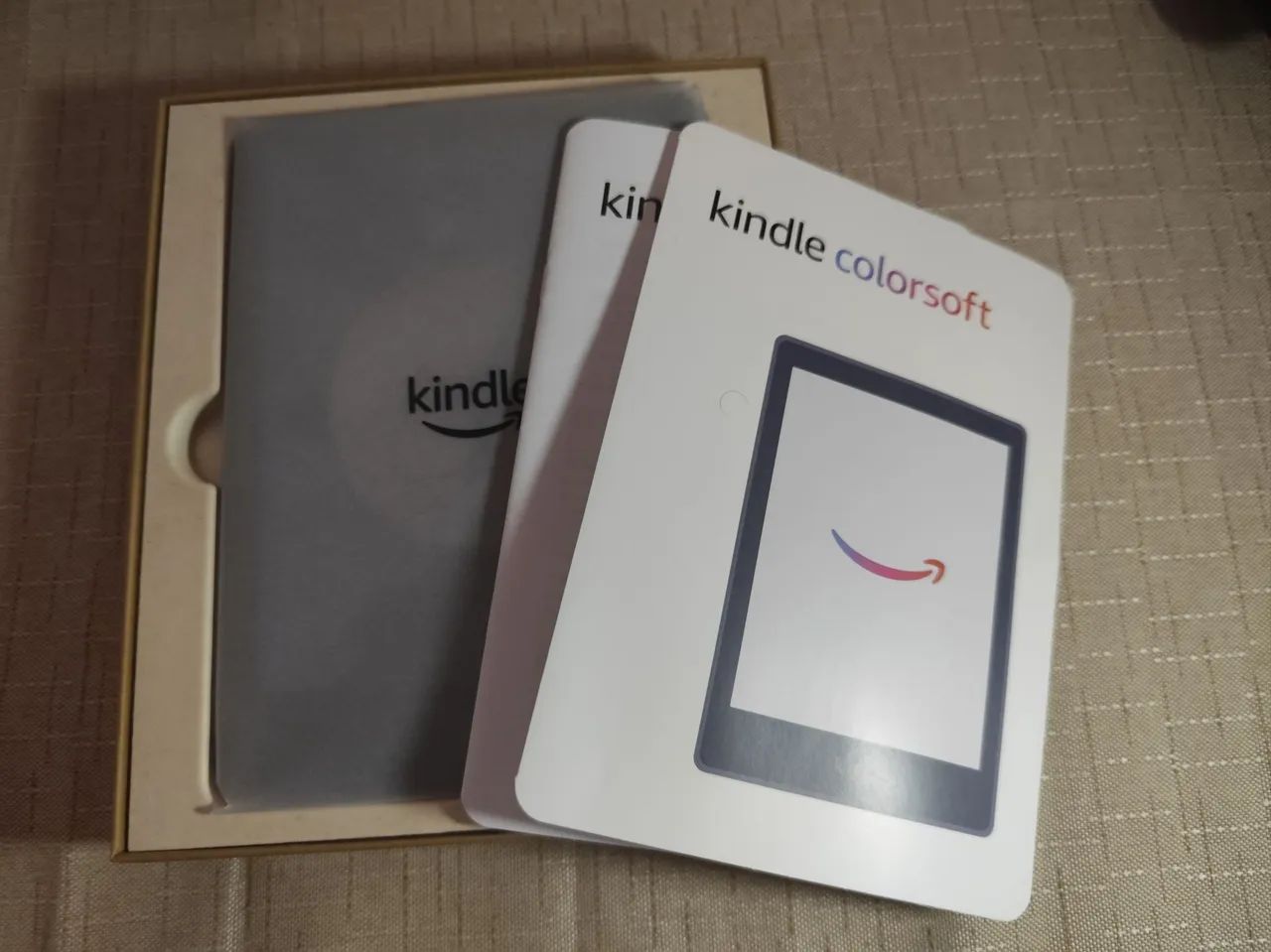 Kindle Colorsoft 16 GB Na Caixa (+Acessórios) - Foto 2