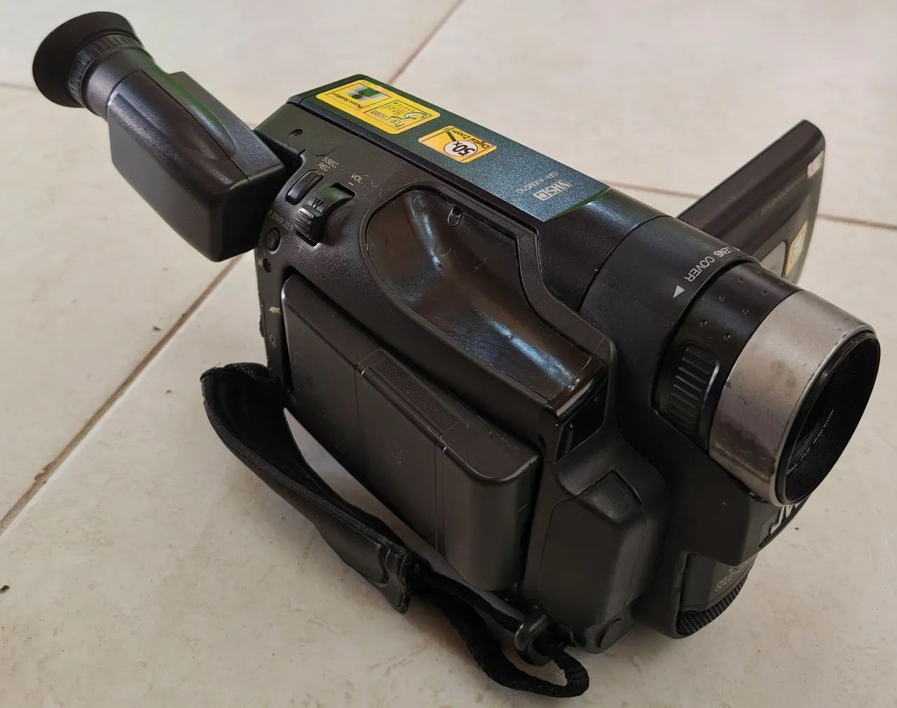 Câmera JVC Compact VHS 50X Digital - Foto 4