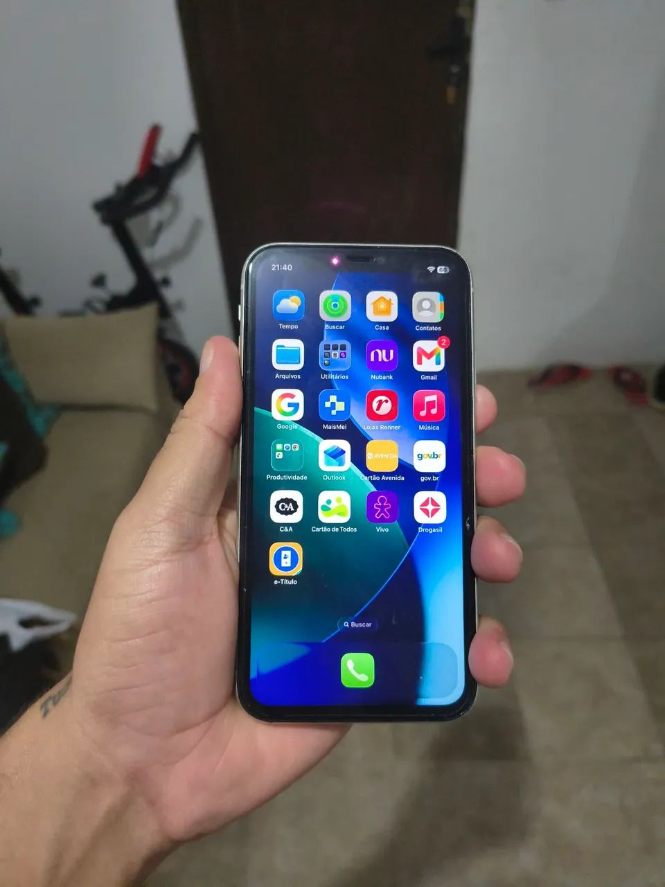 iPhone 11 , 64g