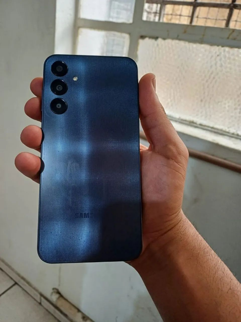 SAMSUNG GALAXY A25 256GB - Foto 3