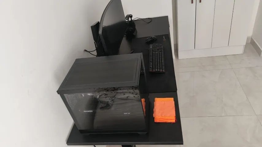 Mesa Elétrica com Regulagem de Altura - GenioDesk PRO