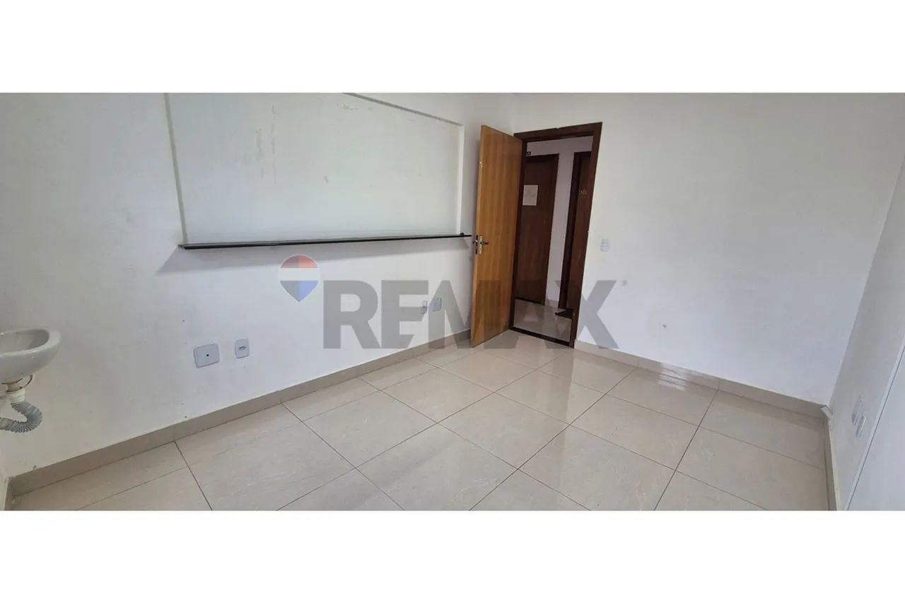 ALUGA SALA COMERCIAL AVENIDA PRINCIPAL QS 414