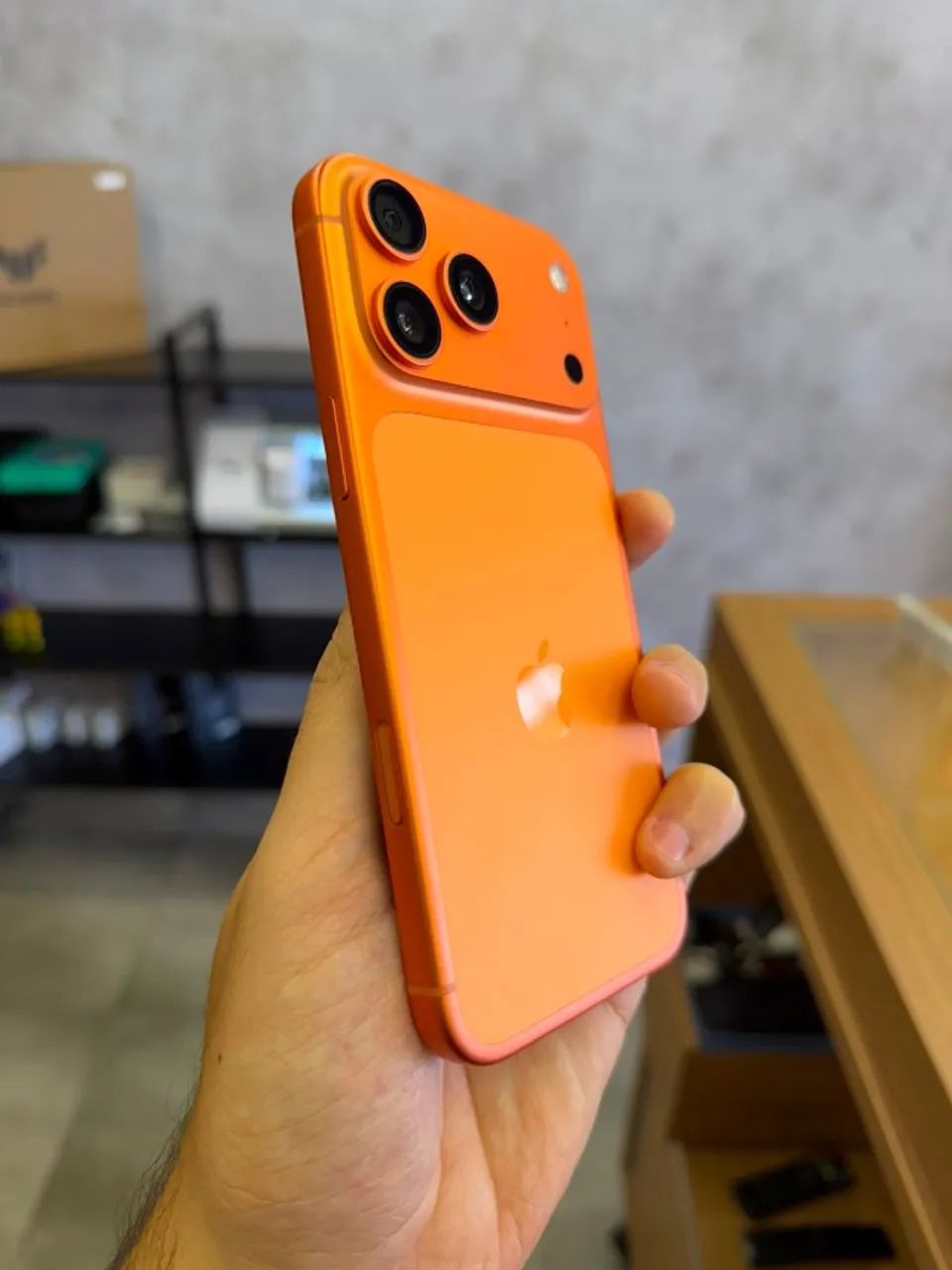 iPhone 17 pro max 256gb Laranja (Anápolis) - Foto 3
