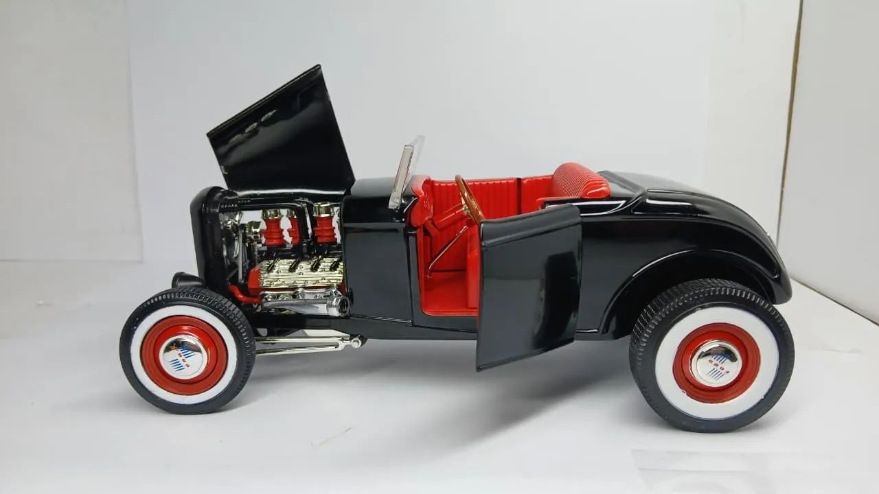 Miniatura Ford Street Rod 32 1/18 - Hobbies e coleções - Vila
