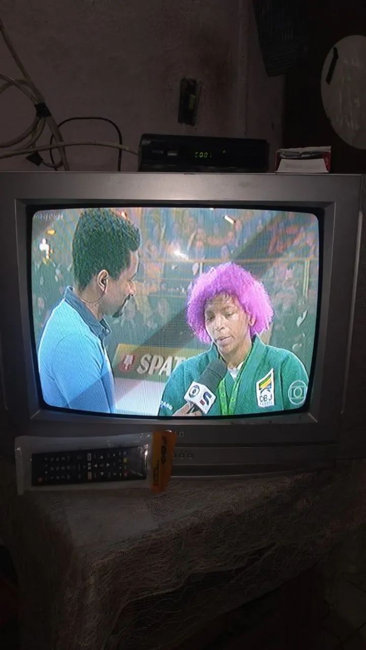 Tv LG 20 polegadas com controle remoto e conversor.  - Foto 3