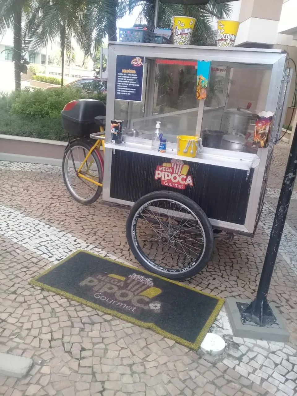 Carrinho de pipoca  Linda 