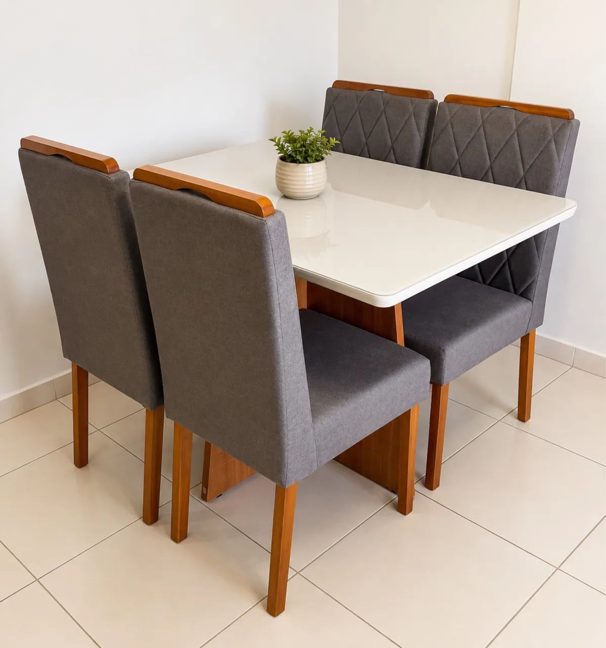 CONJUNTO MESA DE JANTAR COM 4 CADEIRAS - MEDIDAS 120x80
