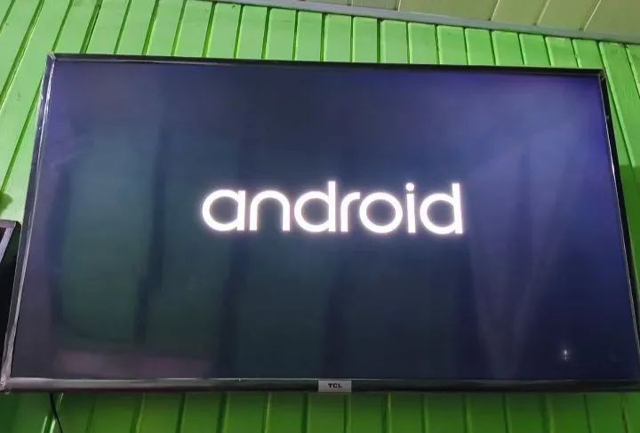 Vendo TV 43 polegadas smart