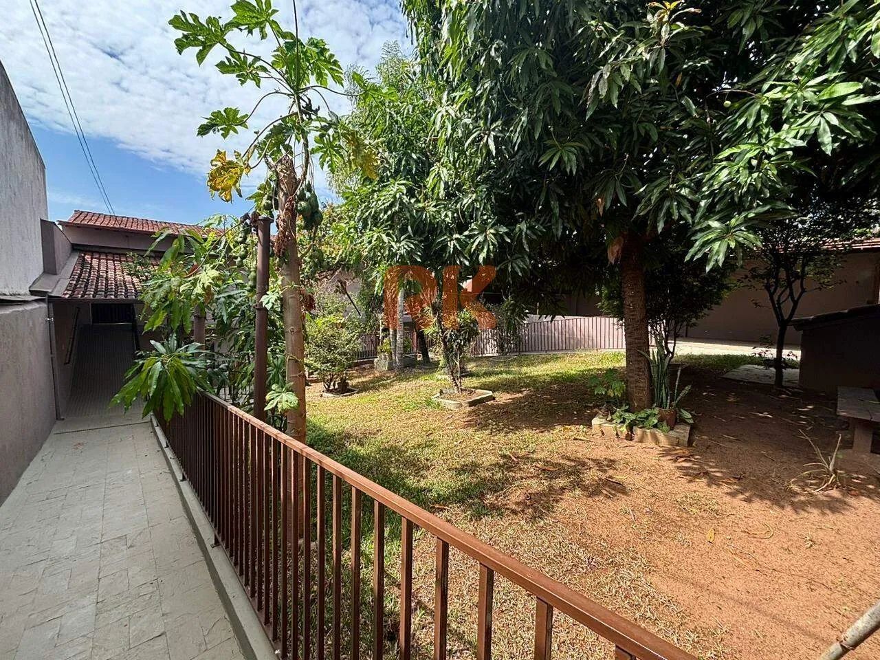 CASA DUPLEX | 6 QUARTOS | 2 SUÍTES | LOTE 360M²