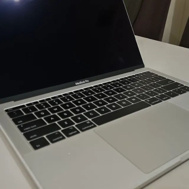 Macbook Pro 2017 - Foto 2