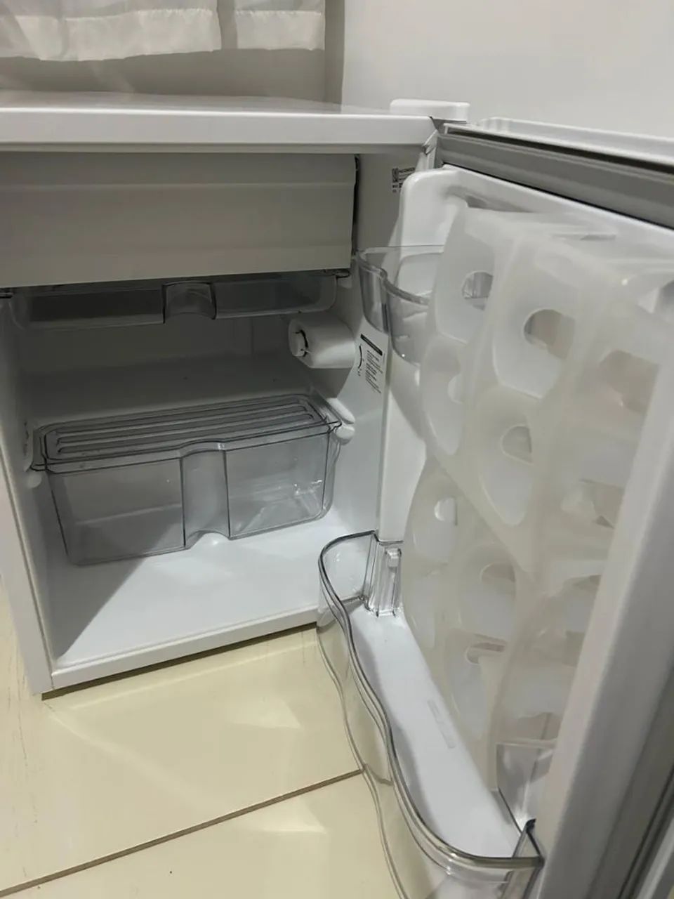 Frigobar Cônsul 76L - 220V ? - Foto 2