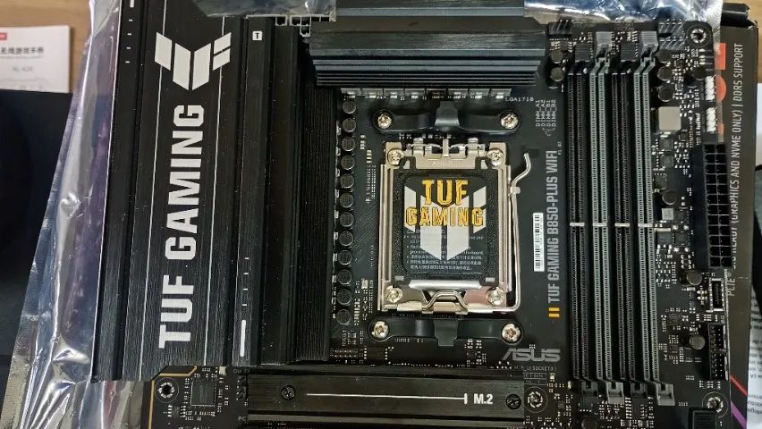 Placa Mãe ASUS TUF Gaming B850-Plus WIFI AM5 - Foto 3