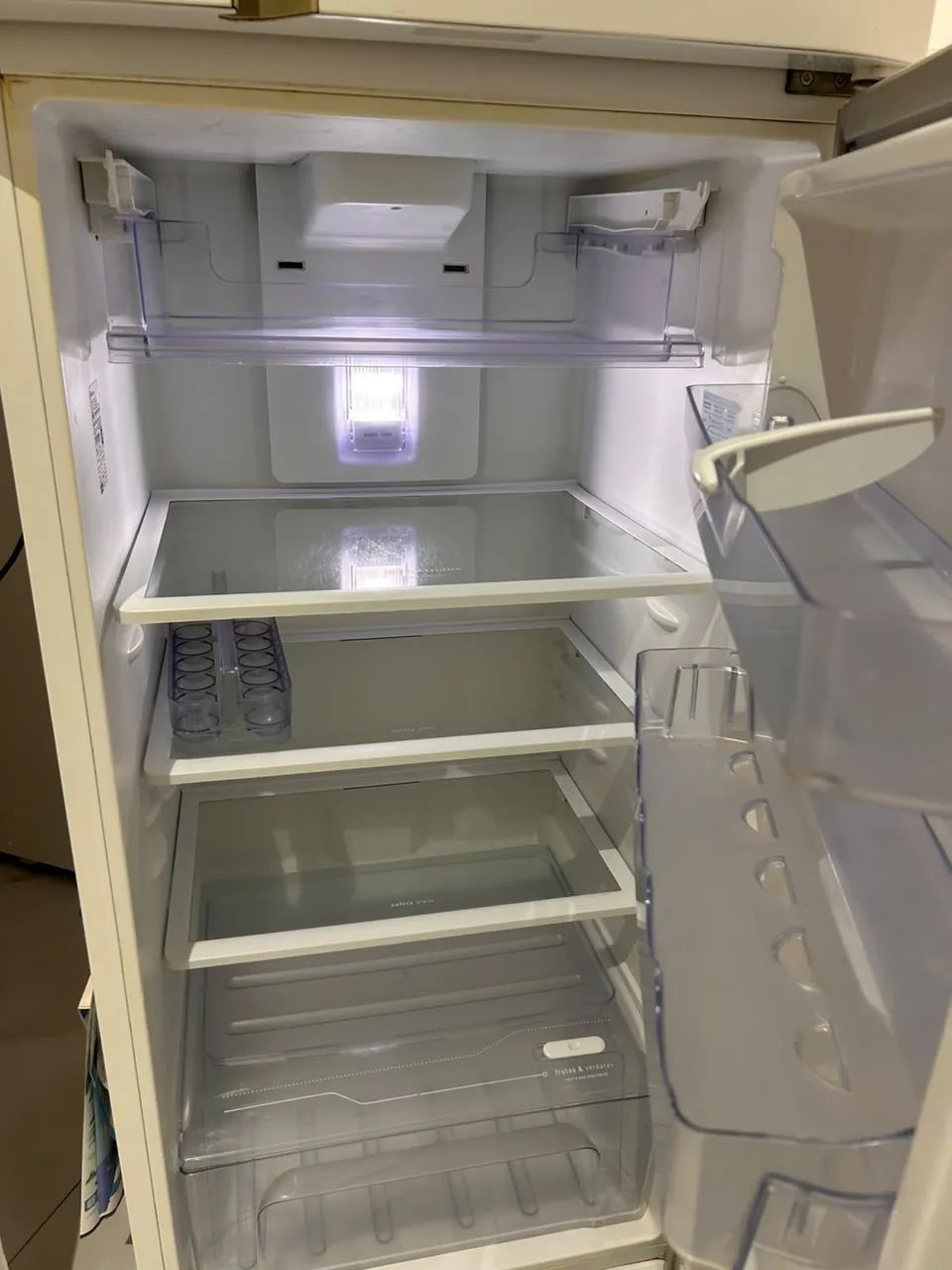 Geladeira Electrolux à venda  - Foto 4