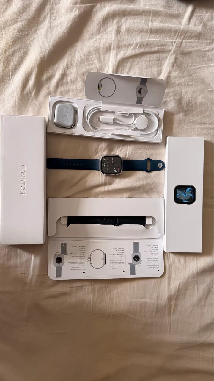 Apple Watch Series 11 46mm Silver - na caixa