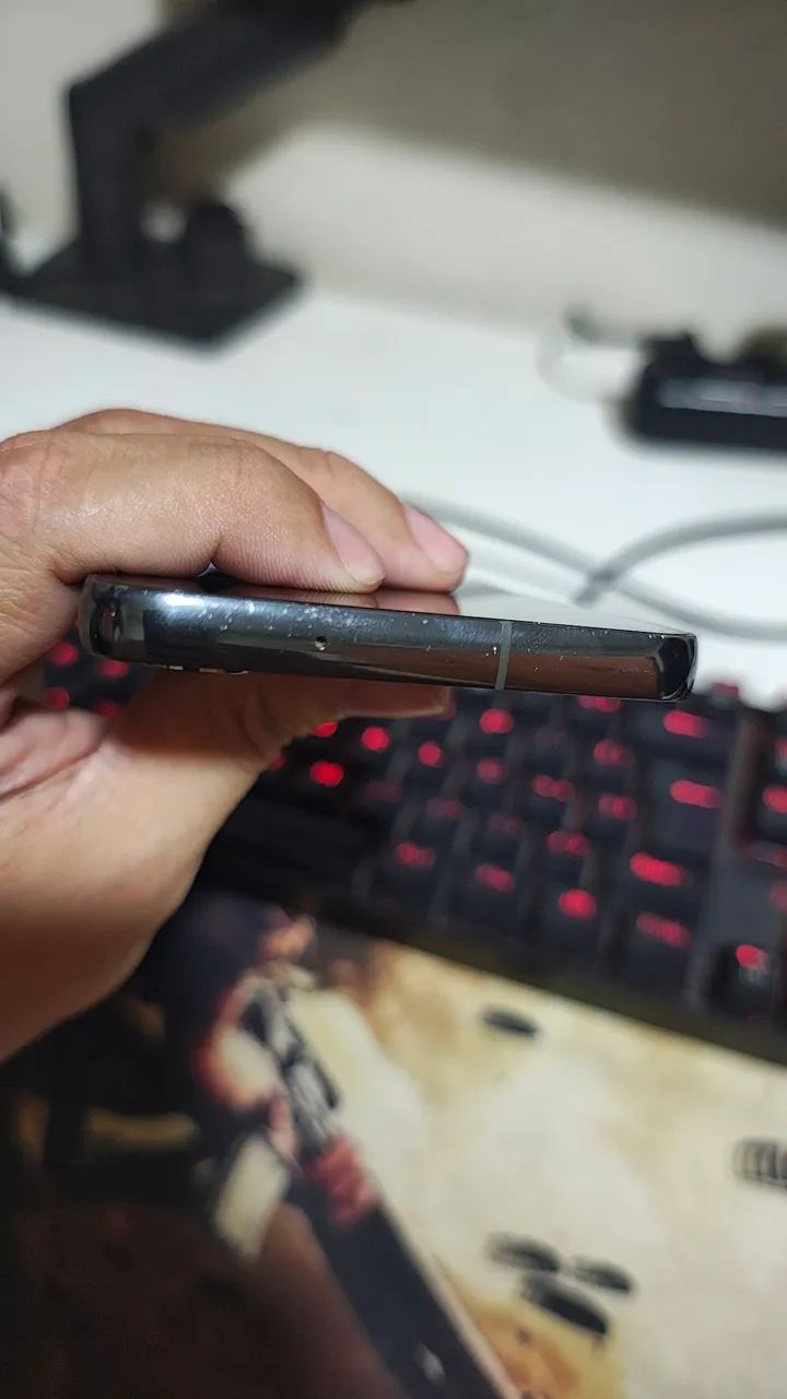 VENDO S23 BASE , SOMENTE CELULAR E O CARREGADOR , ELE TEM CAPA E PELICULA  - Foto 4