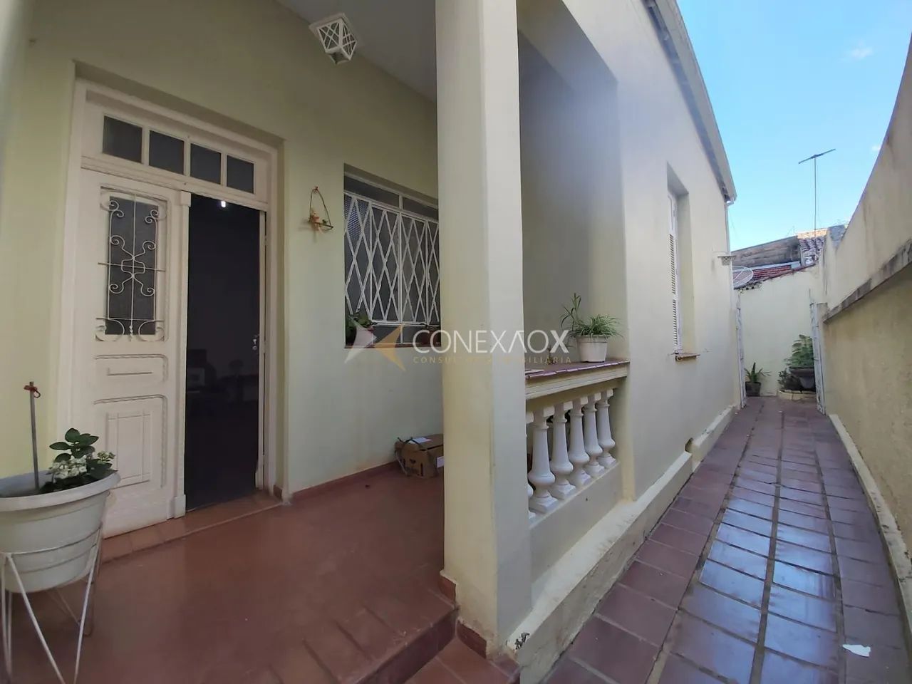 Casa com edícula à venda no Botafogo