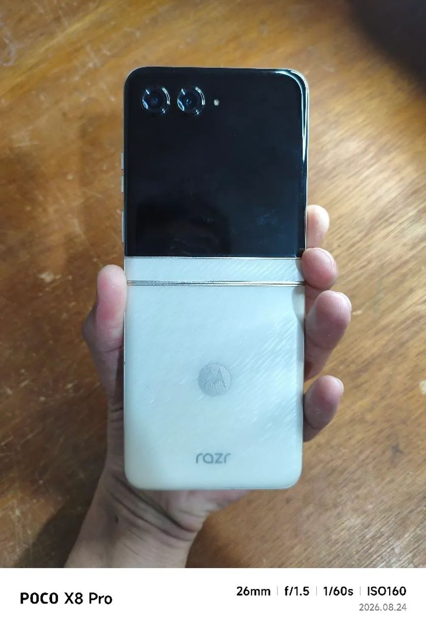 Motorola Razr 60 - Foto 5