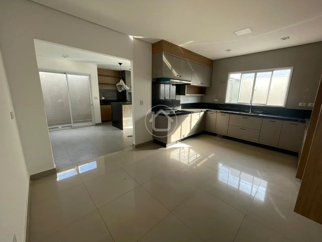 GRAND VILLAGE - SOBRADO SEMI MOBILIADO - Foto 5