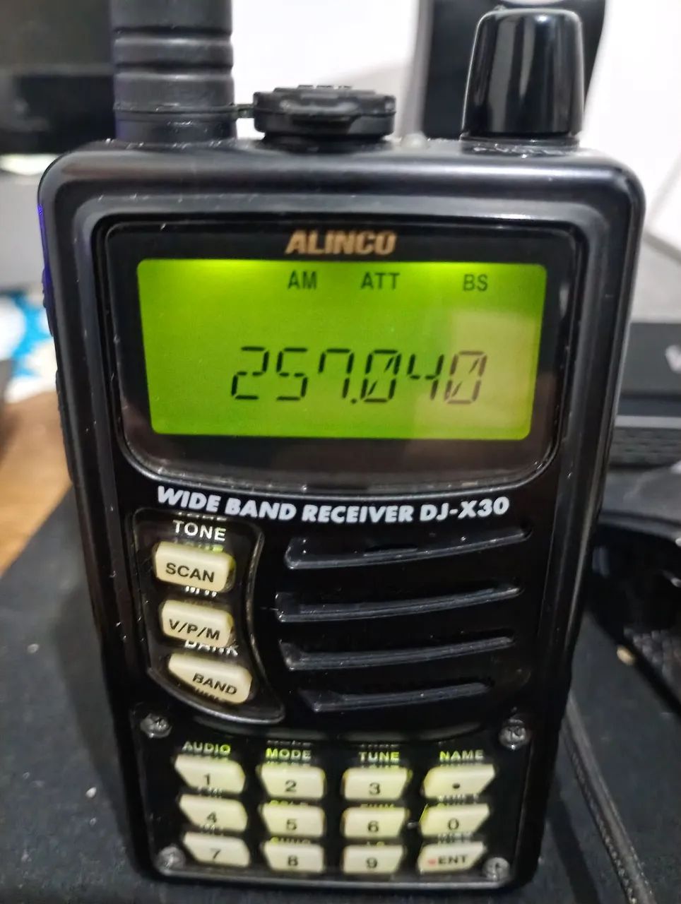 Alinco DJ-X 30 Receptor 0,100 a 1299,995 - Foto 4