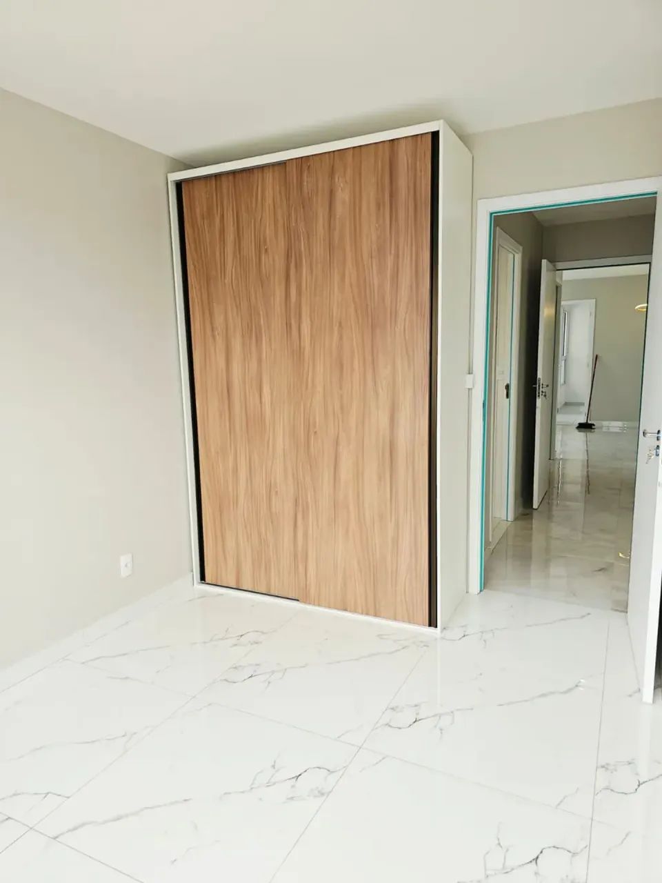 Silvia - Aluguel R$ 10.000,00 Condomínio  Le Boulevard  Três Suites com 02 vagas de garage - Foto 11
