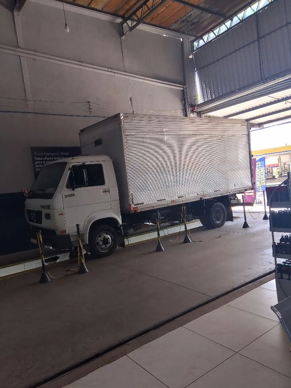 Caminhão quitado e IPVA em dias 