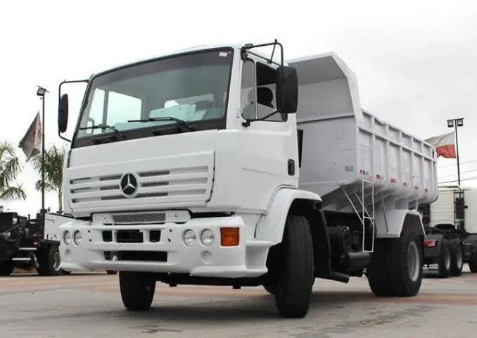Volkswagen 24250 2012 Caçamba 