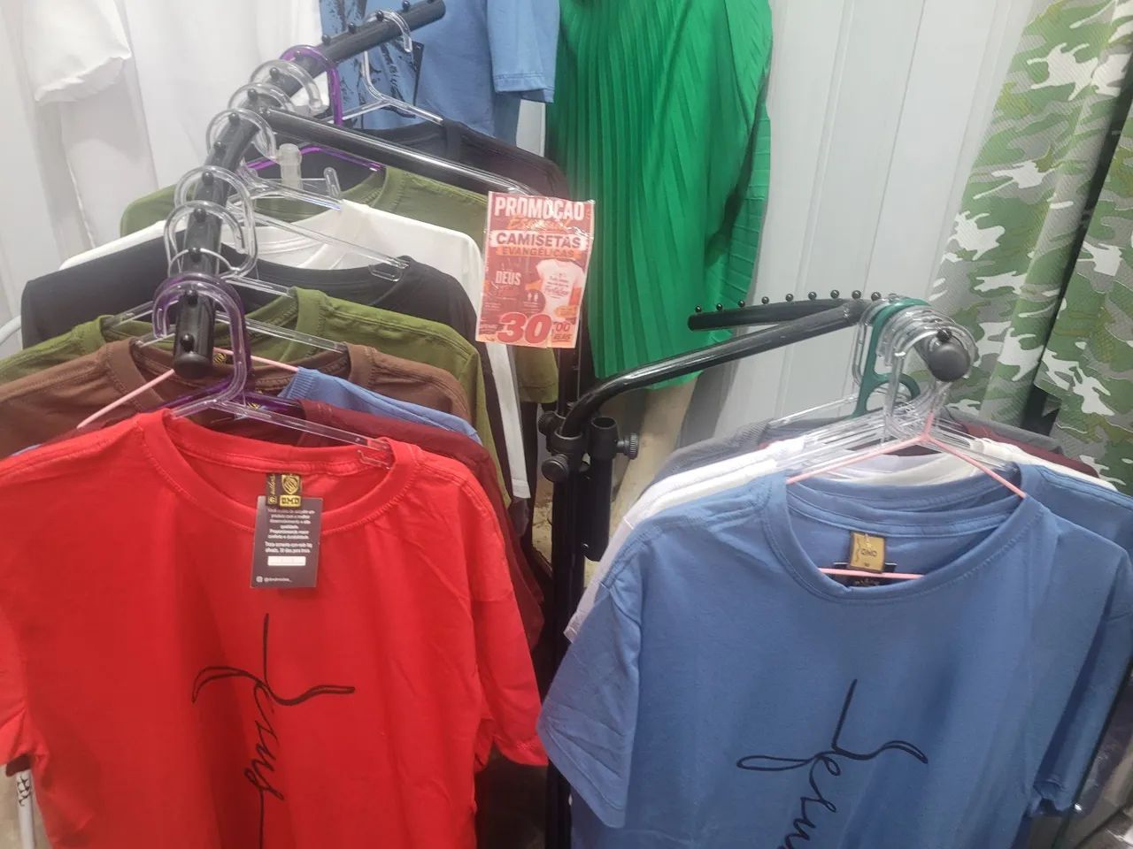 Arara para roupa de 3 hastes 