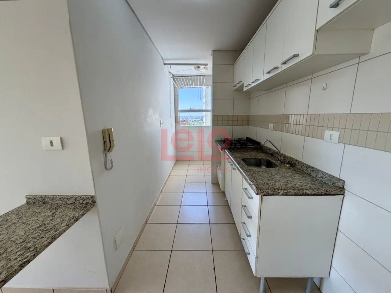 Apartamento no Edifício Mont Serrat  Em Frente à UEM - Foto 4