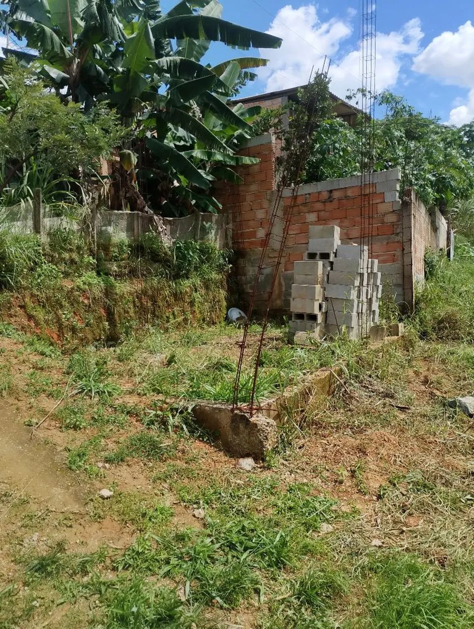 área pequena, sem luz e sem água.  - Foto 2