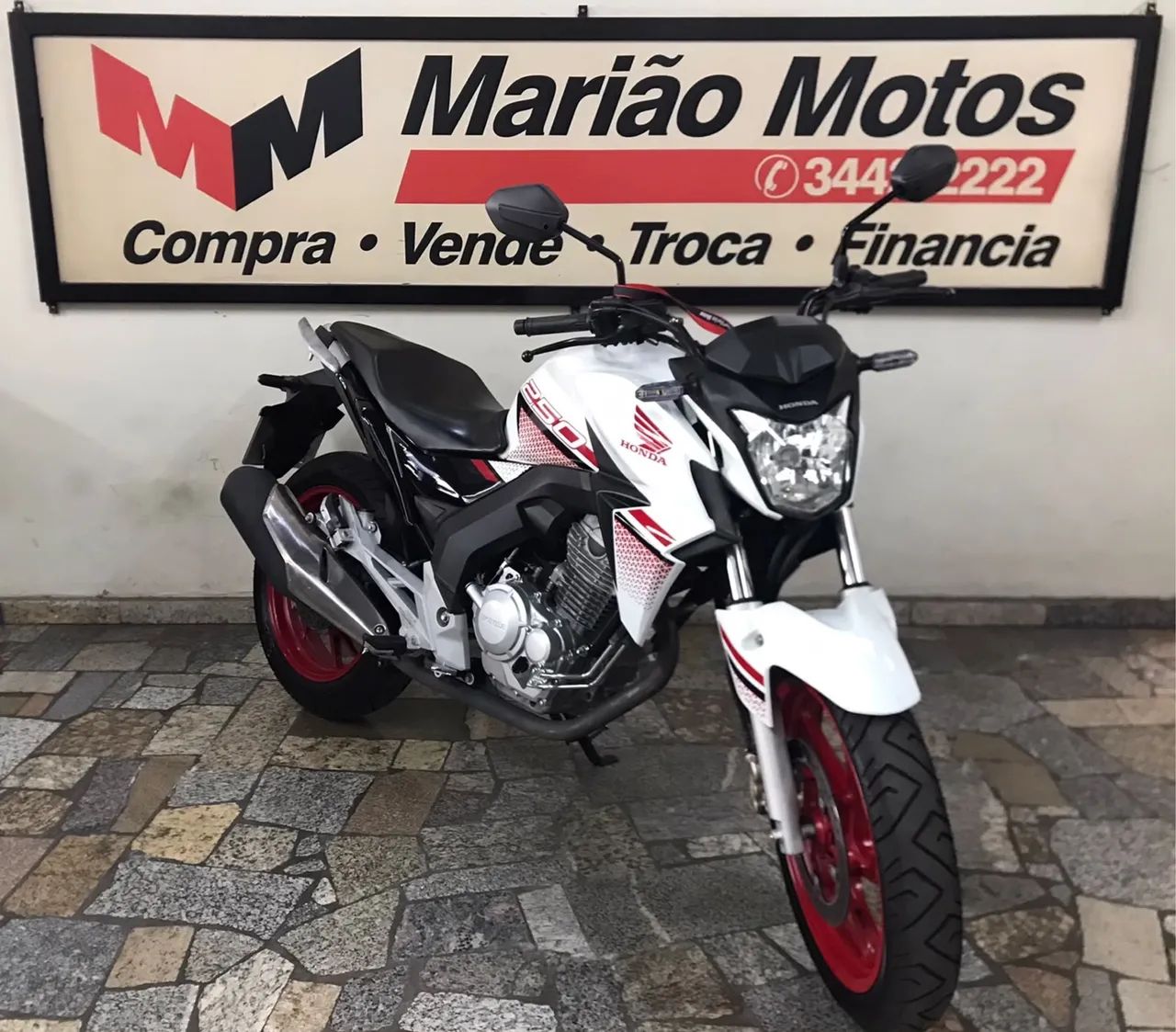 CB 250 Twister CBS  2022 - Foto 3